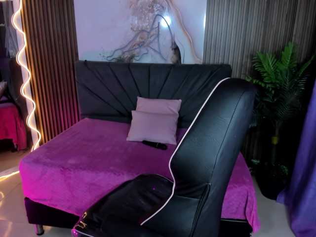 NEFTIS-TAY live cam on BongaCams