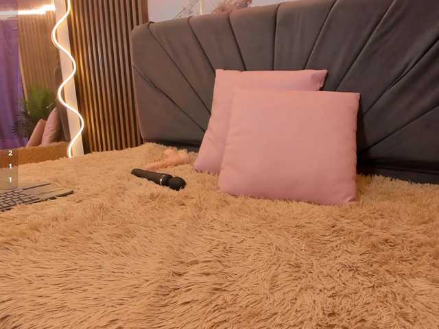NEFTIS-TAY live cam on BongaCams