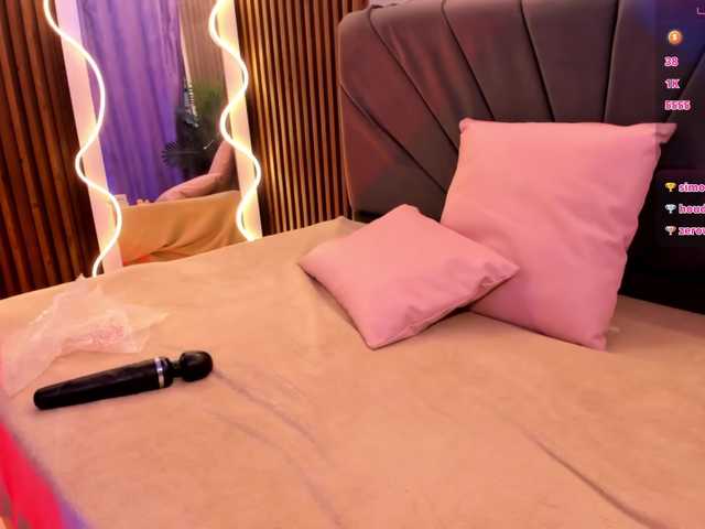 NEFTIS-TAY live cam on BongaCams
