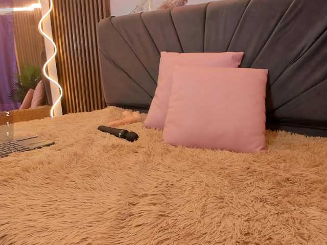 NEFTIS-TAY live cam on BongaCams