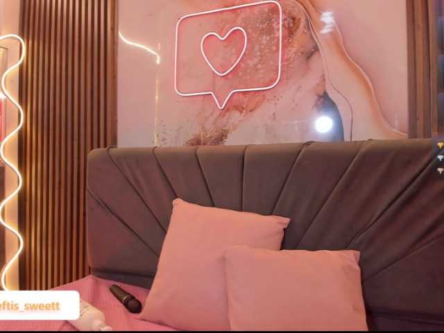 NEFTIS-TAY live cam on BongaCams