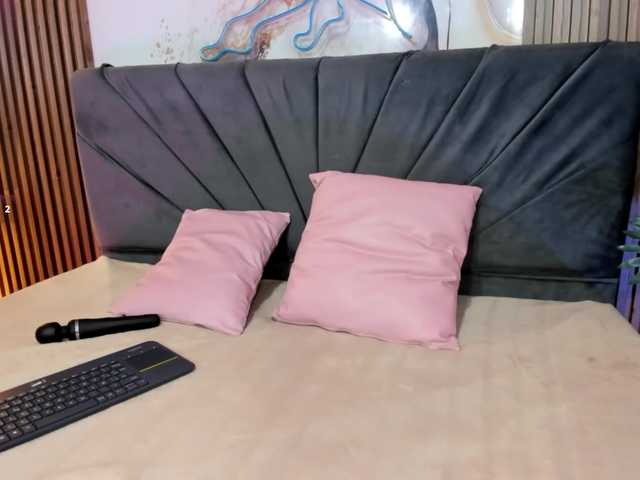 NEFTIS-TAY live cam on BongaCams