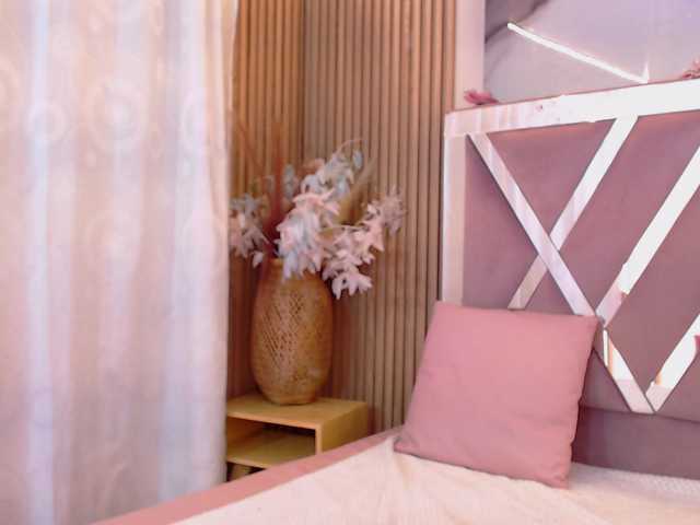 NEFTIS-TAY live cam on BongaCams