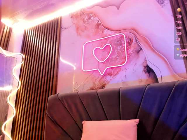 NEFTIS-TAY live cam on BongaCams