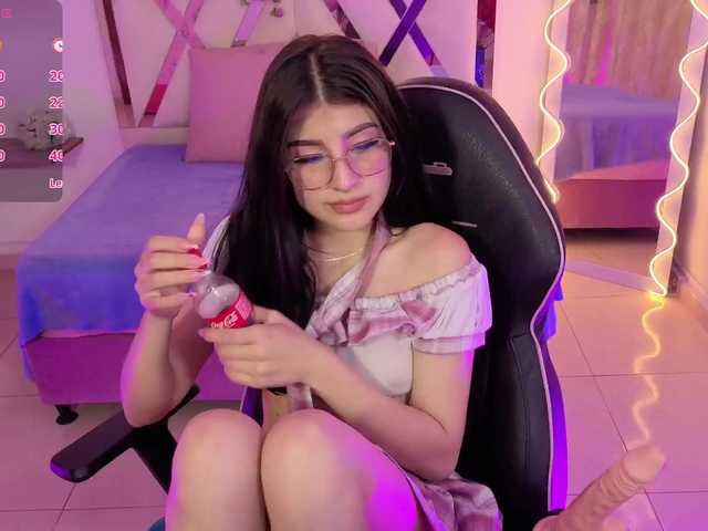 NEFTIS-TAY's BongaCams show and profile