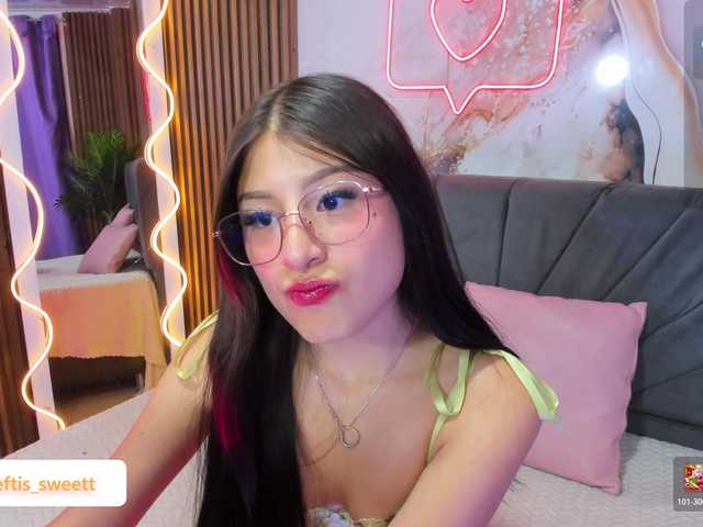 NEFTIS-TAY live cam on BongaCams