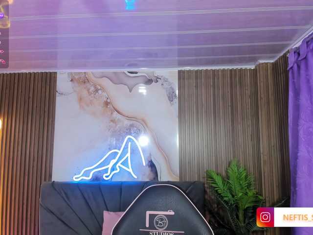 NEFTIS-TAY live cam on BongaCams