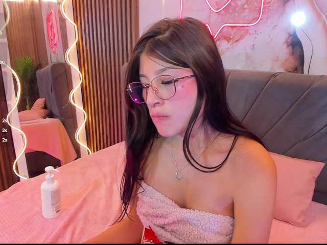 NEFTIS-TAY live webcam show