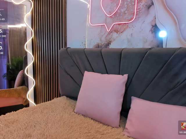 NEFTIS-TAY live cam on BongaCams