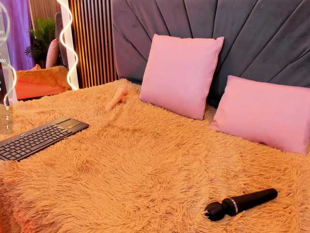 NEFTIS-TAY live cam on BongaCams