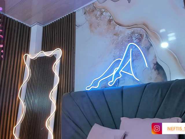 NEFTIS-TAY live cam on BongaCams
