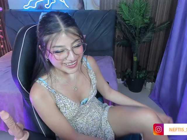 NEFTIS-TAY live cam on BongaCams