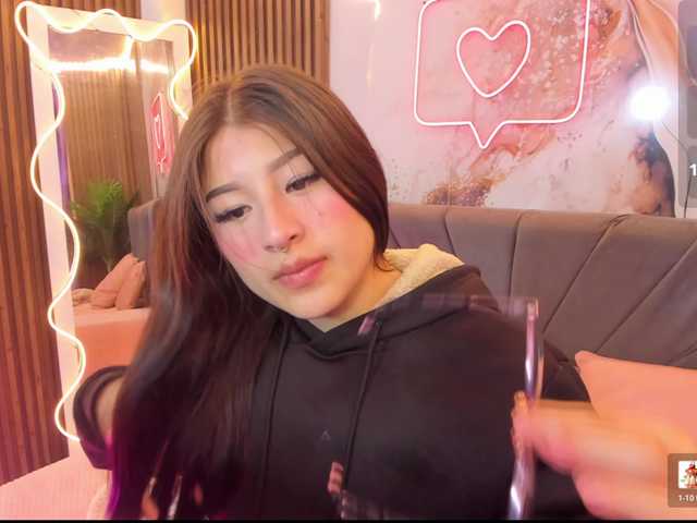 NEFTIS-TAY live cam on BongaCams