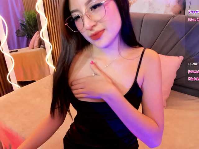 NEFTIS-TAY live cam on BongaCams
