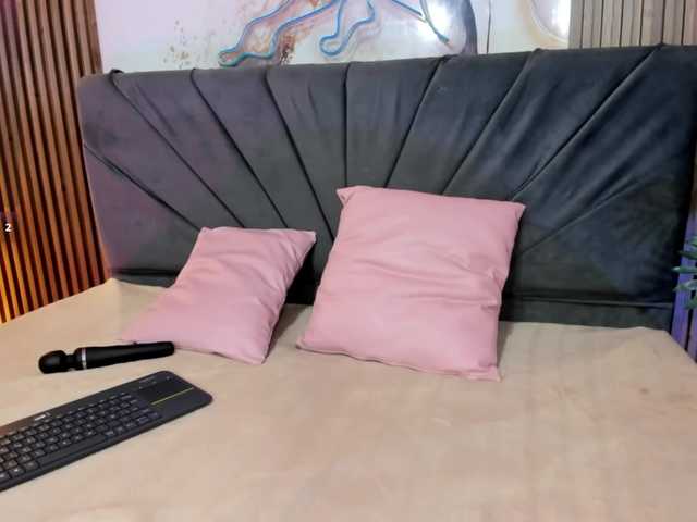 NEFTIS-TAY live cam on BongaCams
