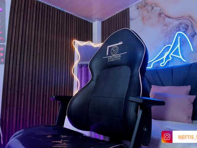 NEFTIS-TAY live cam on BongaCams