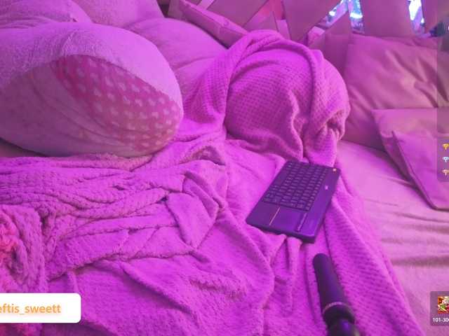 NEFTIS-TAY live cam on BongaCams