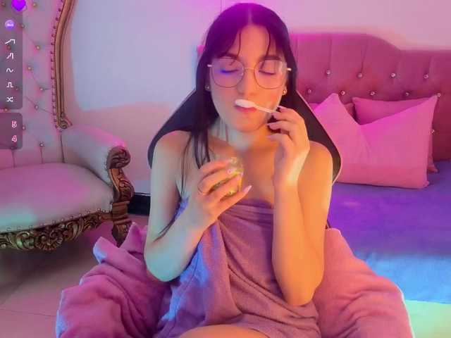 MAHYRA-TAY live cam on BongaCams