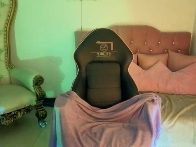 MAHYRA-TAY live cam on BongaCams