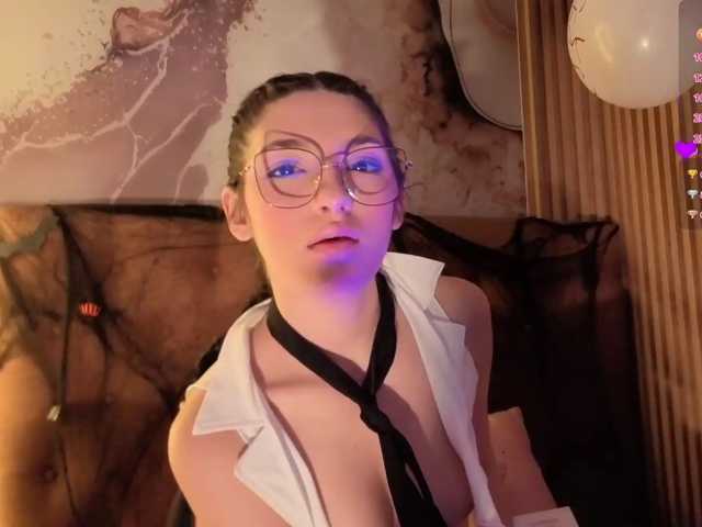 MAHYRA-TAY live cam on BongaCams