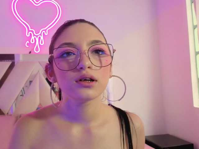 MAHYRA-TAY live cam on BongaCams