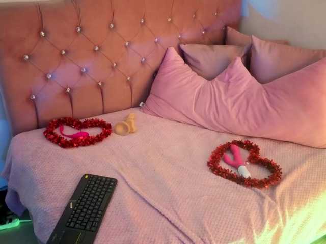 MAHYRA-TAY live cam on BongaCams