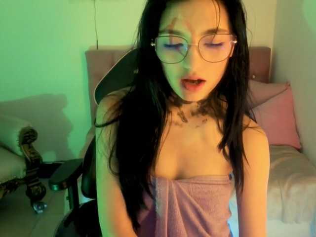 MAHYRA-TAY live cam on BongaCams
