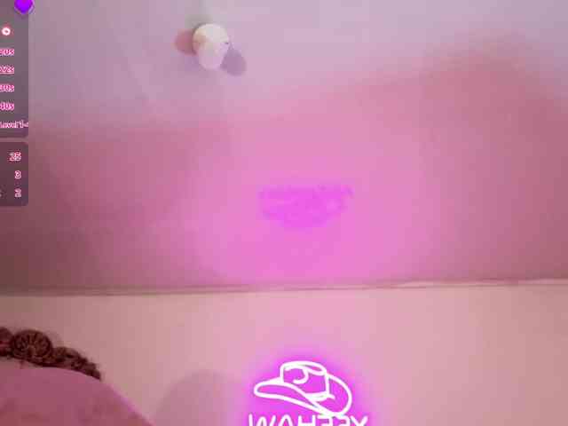 MAHYRA-TAY webcam