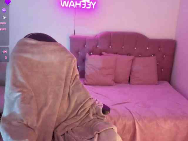 MAHYRA-TAY webcam