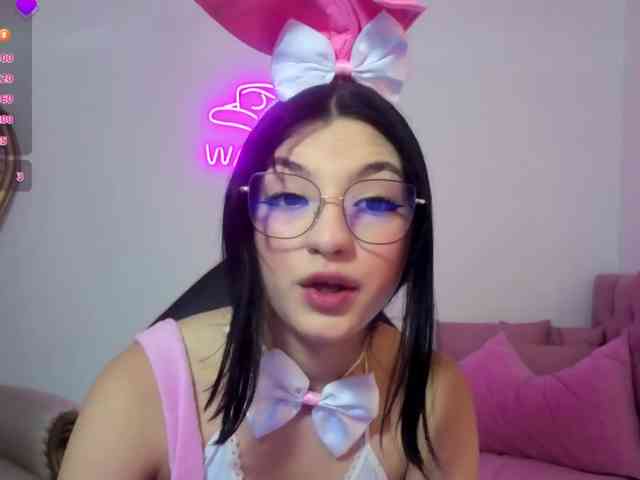 MAHYRA-TAY webcam