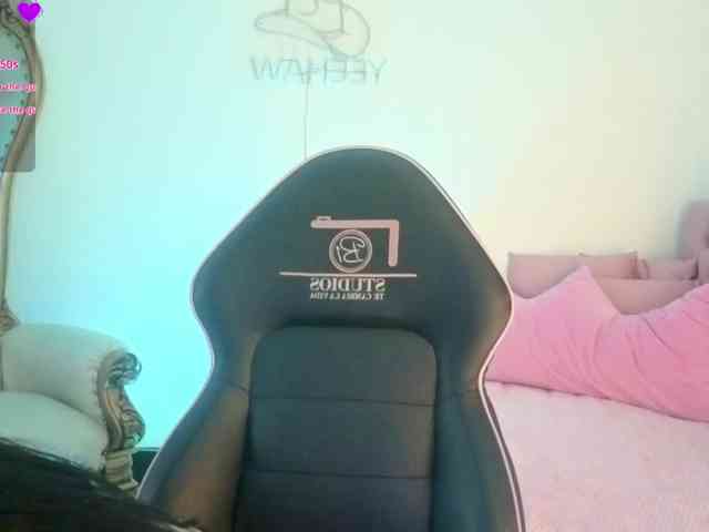 MAHYRA-TAY webcam
