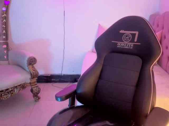 MAHYRA-TAY webcam