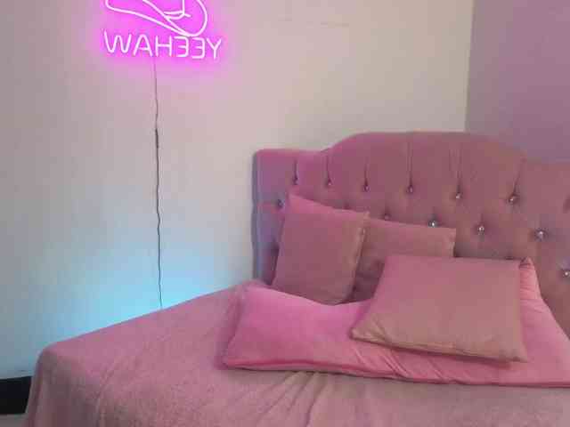 MAHYRA-TAY webcam