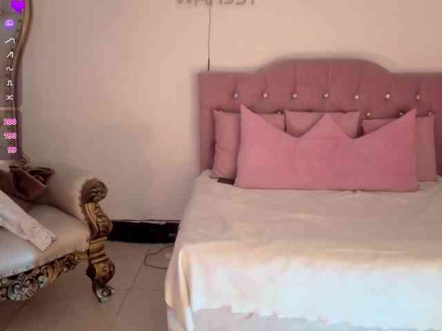 MAHYRA-TAY webcam