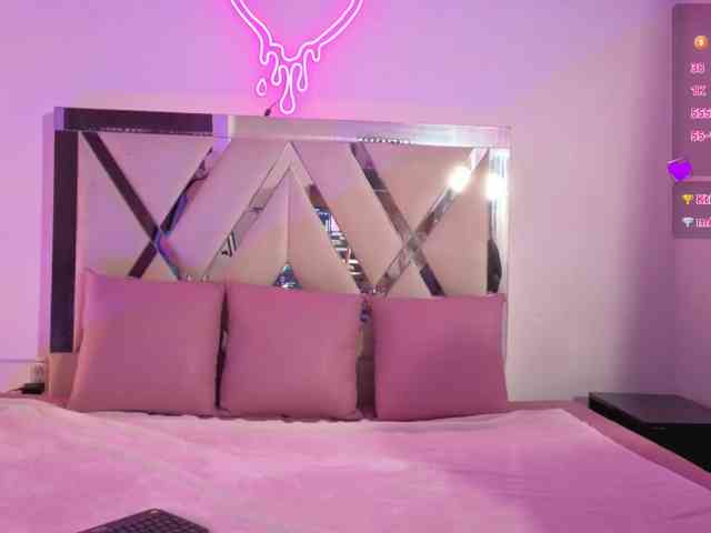 MAHYRA-TAY webcam