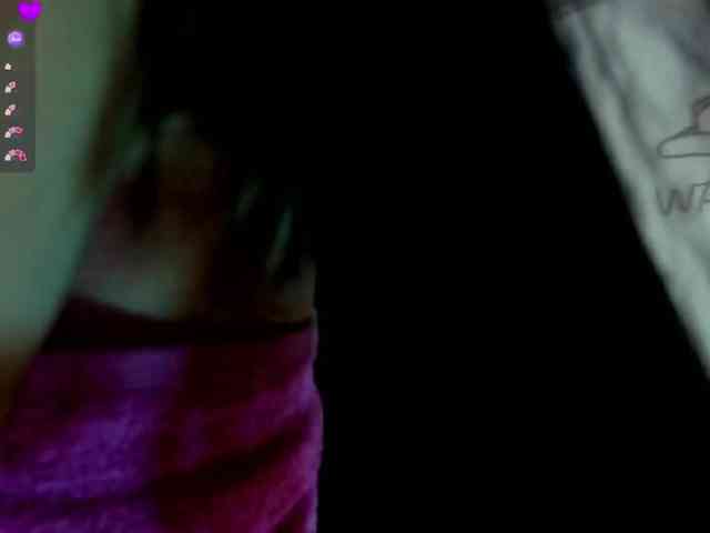 MAHYRA-TAY webcam