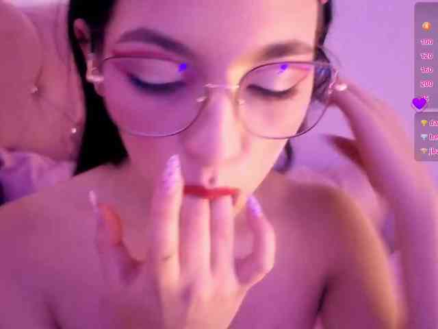 MAHYRA-TAY webcam