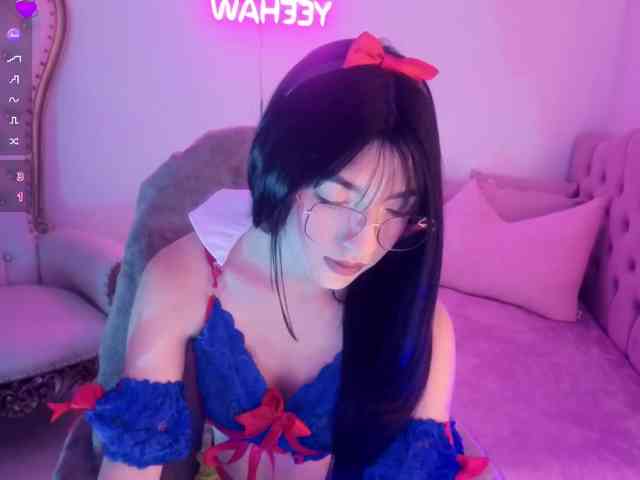 MAHYRA-TAY webcam