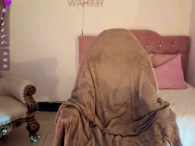 MAHYRA-TAY webcam
