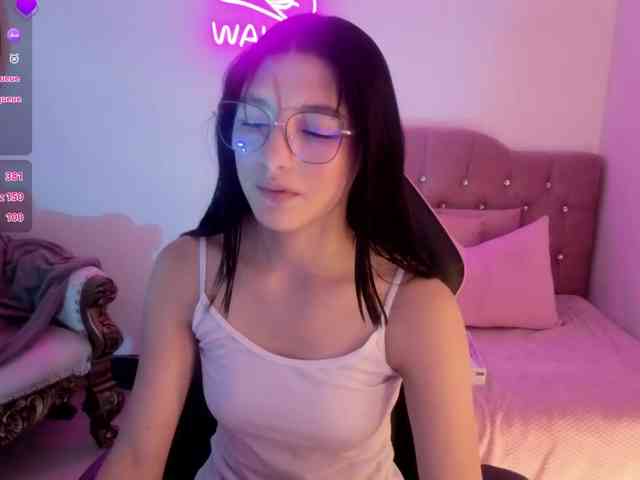 MAHYRA-TAY webcam