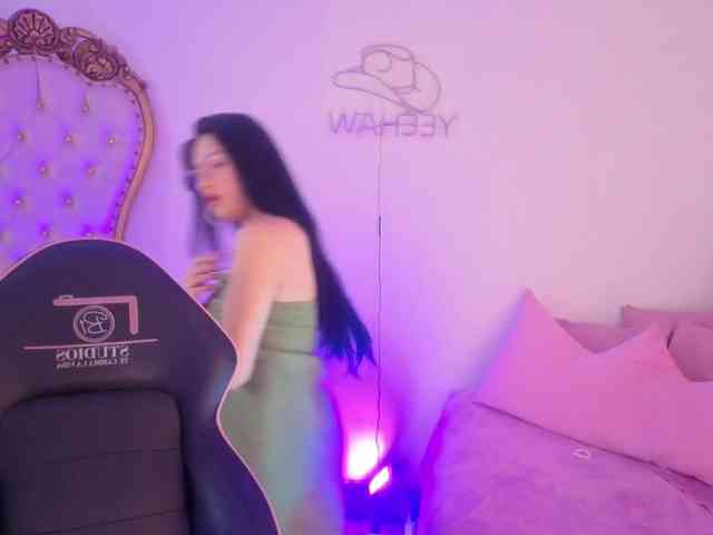 MAHYRA-TAY webcam