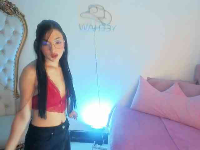 MAHYRA-TAY webcam