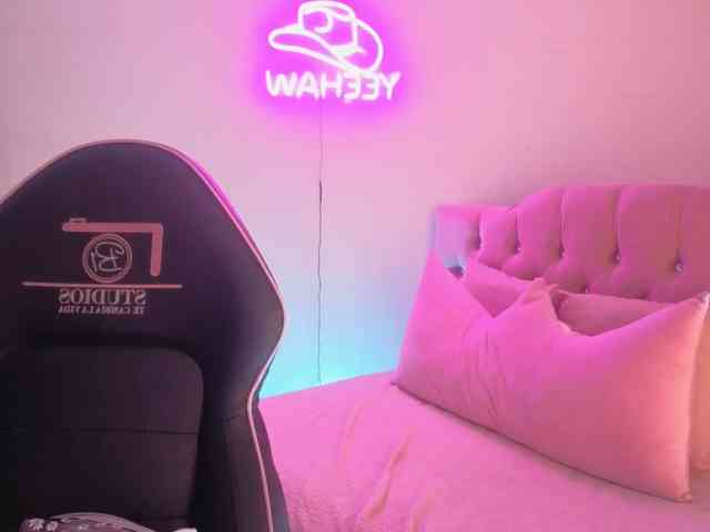 MAHYRA-TAY webcam