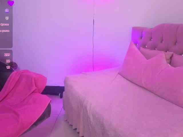MAHYRA-TAY webcam