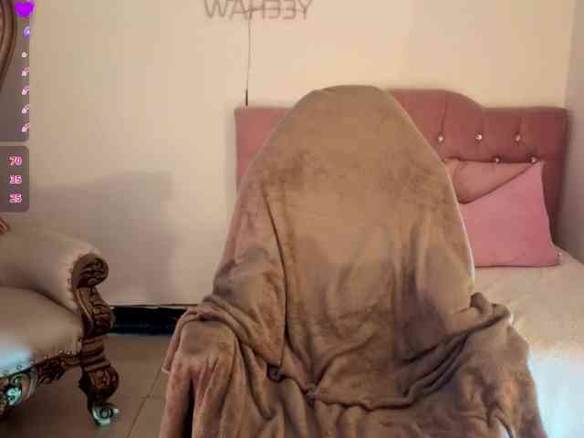 MAHYRA-TAY webcam