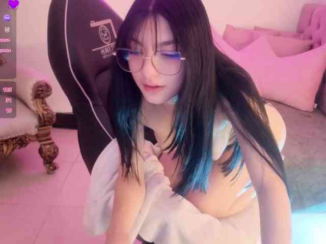 MAHYRA-TAY webcam