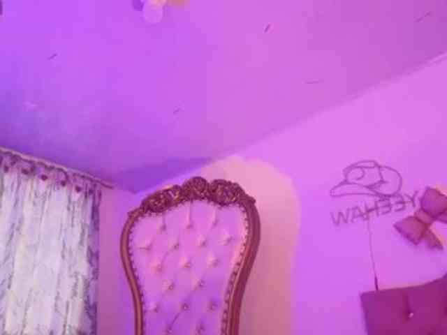 MAHYRA-TAY webcam
