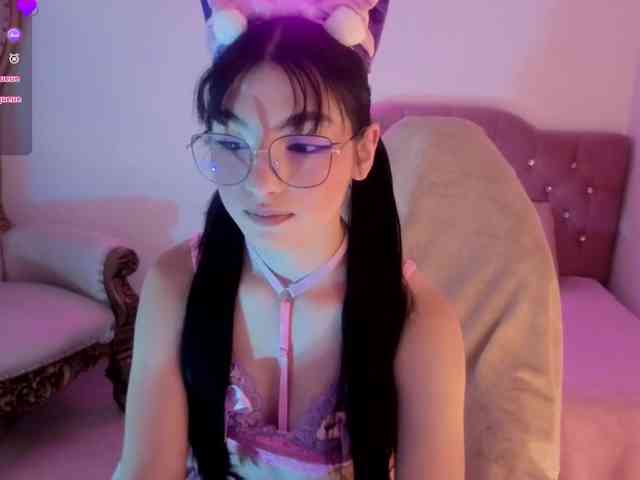MAHYRA-TAY webcam