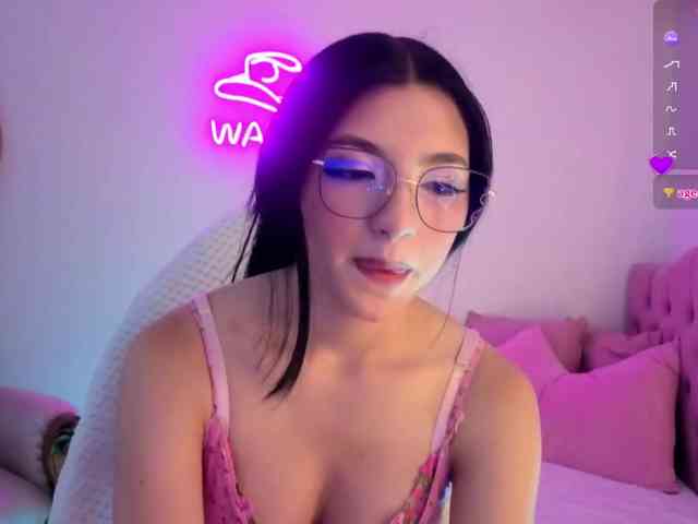 MAHYRA-TAY webcam