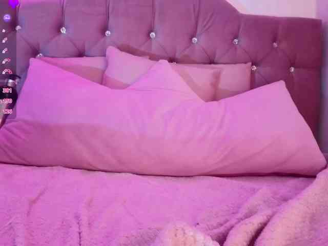 MAHYRA-TAY webcam